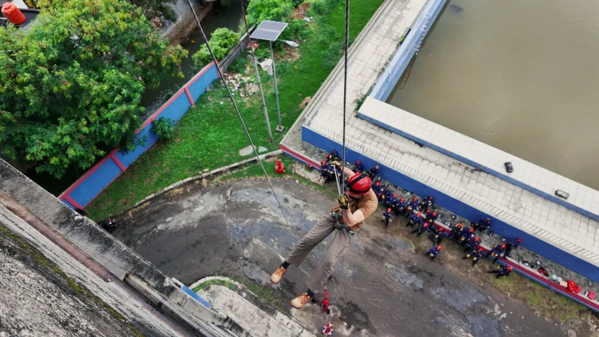 Abseiling on location